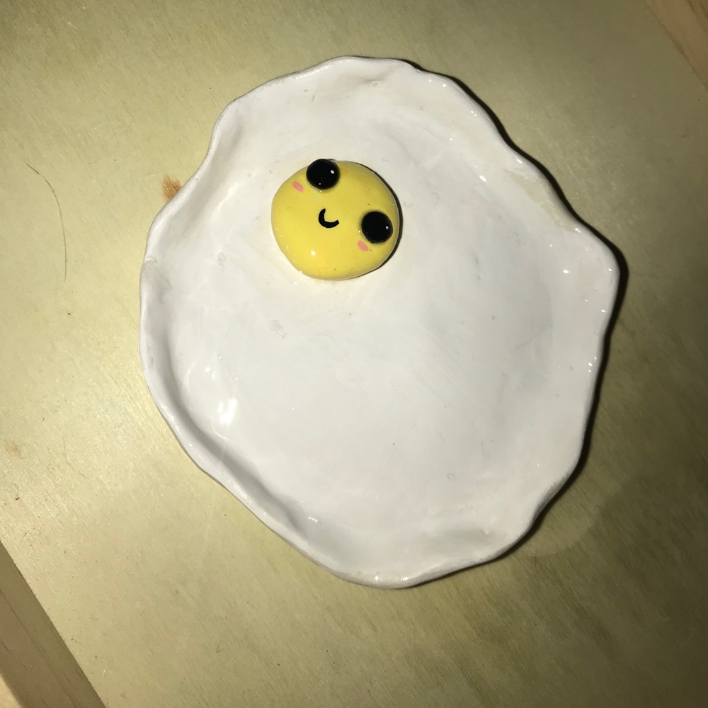 Egg tray